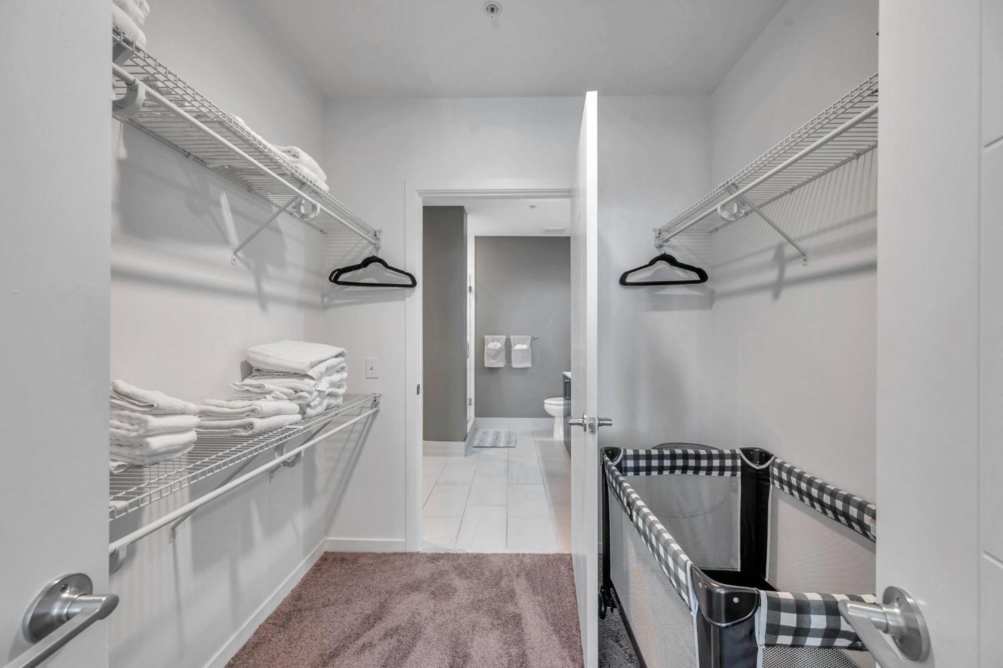 Luxury 1 Bedroom With Den Downtown Tampa Apt - City Views, Rooftop Pool, Workspace Exterior photo